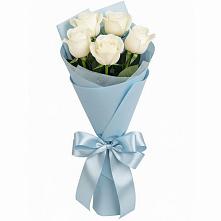 Букет 5 Белых роз Проуд в Поселок дома отдыха Озера