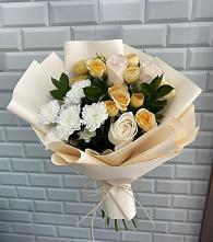 Букет цветов из:  Розы и Хризантемы в Поселок дома отдыха Озера