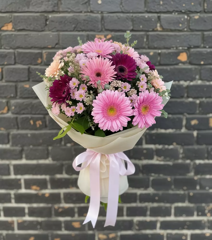Букет цветов из: Герберы и Хризантемы в Поселок дома отдыха Озера