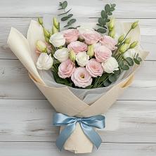 Букет цветов из:  Лизиантусы в Поселок дома отдыха Озера