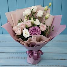 Букет цветов из:  Розы и Лизиантусы в Поселок дома отдыха Озера