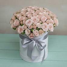 Цветочная композиция из Розы в шляпной коробке в Поселок дома отдыха Озера