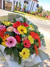 Букет цветов из:  Герберы #REPLACE_PRED# Поселок дома отдыха Озера