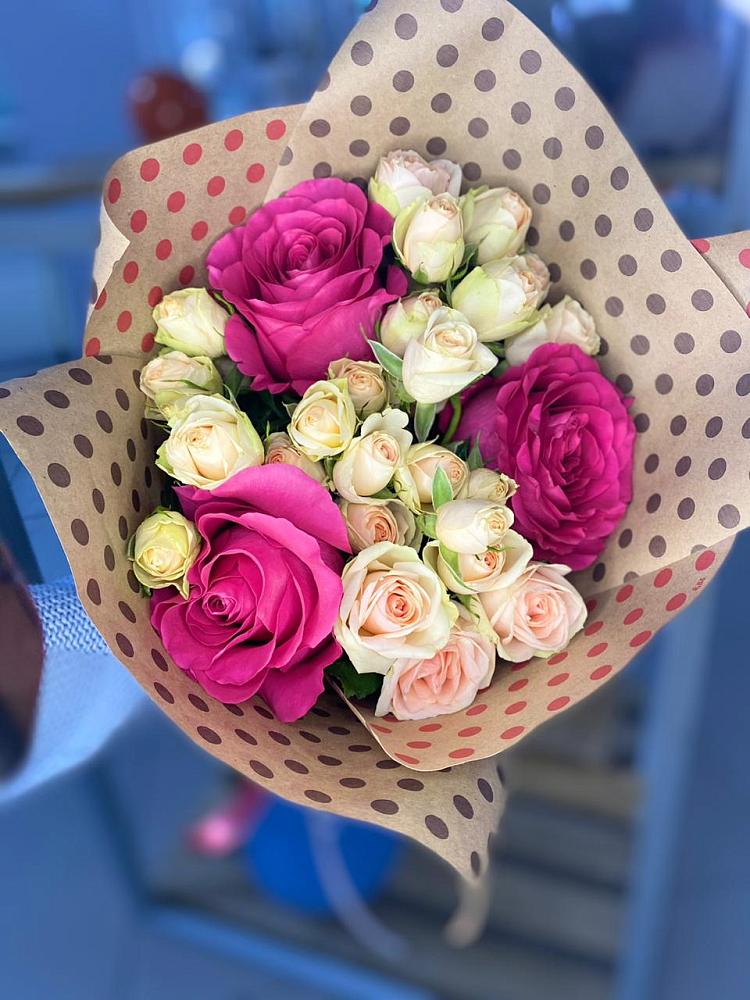 Букет цветов из: Розы в Поселок дома отдыха Озера