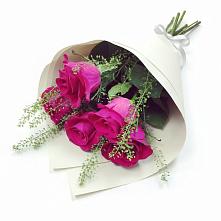 Букет цветов из:  Розы в Поселок дома отдыха Озера