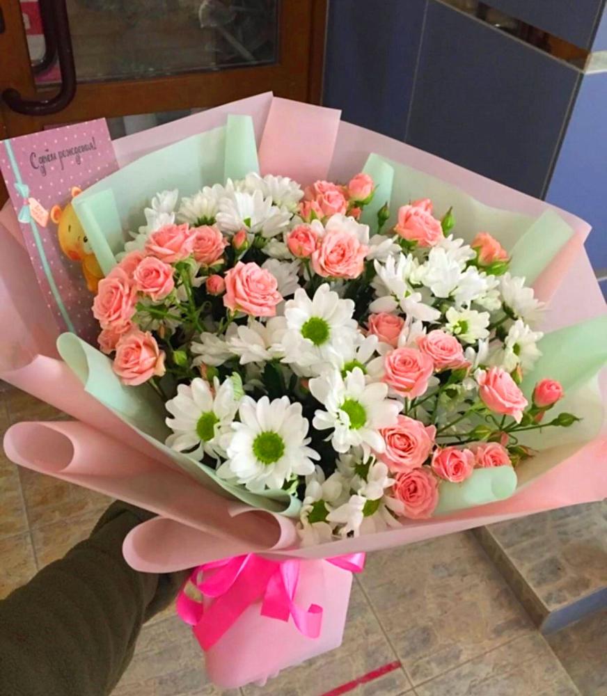 Букет цветов из: Розы и Хризантемы в Поселок дома отдыха Озера