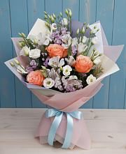 Букет цветов из:  Лизиантусы, Розы, Альстромерии и Гипсофила в Поселок дома отдыха Озера