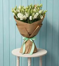 Букет цветов из:  Лизиантусы в Поселок дома отдыха Озера