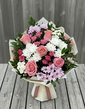 Букет цветов из:  Альстромерии, Гвоздики, Розы и Хризантемы в Поселок дома отдыха Озера