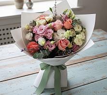 Букет цветов из:  Розы, Лизиантусы и Гвоздики в Поселок дома отдыха Озера