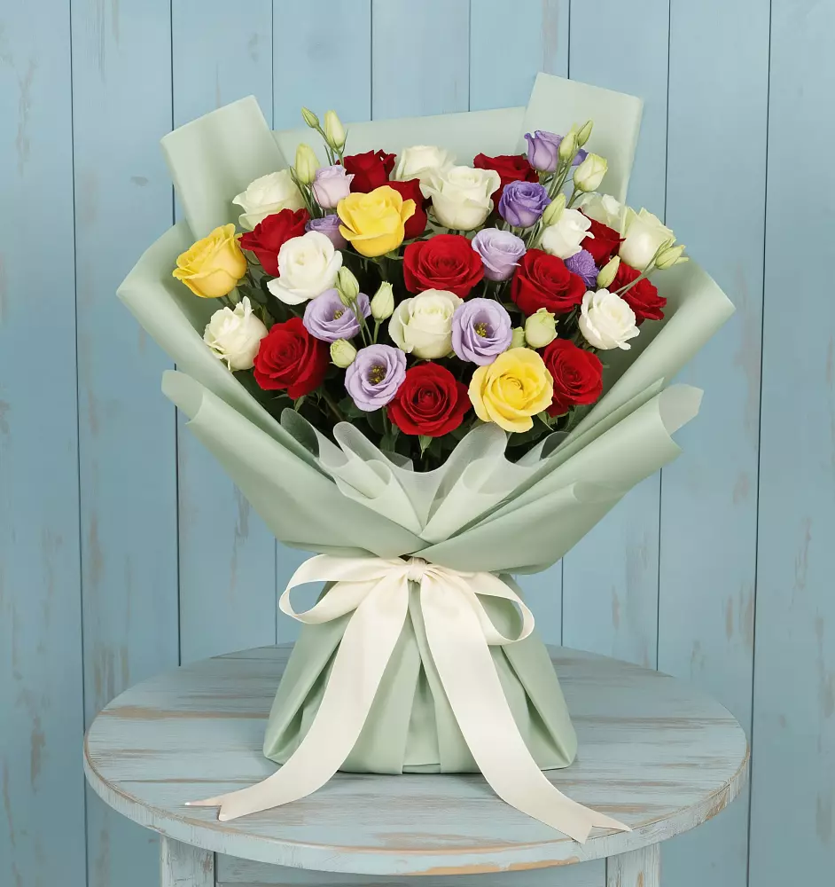 Букет цветов из: Розы в Поселок дома отдыха Озера