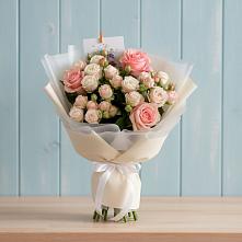 Букет цветов из:  Розы #REPLACE_PRED# Поселок дома отдыха Озера