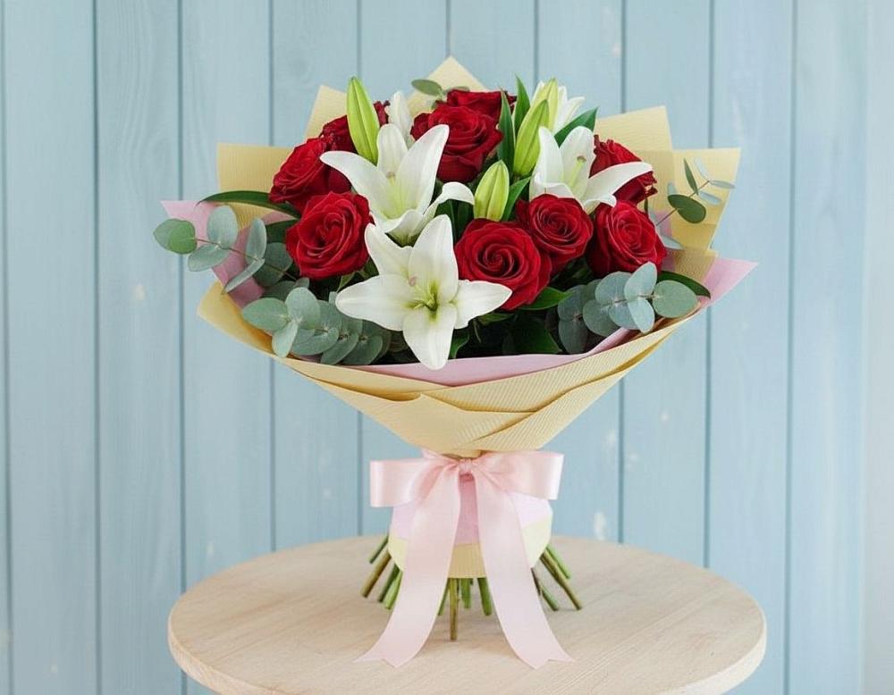 Букет цветов из: Лилии и Розы в Поселок дома отдыха Озера