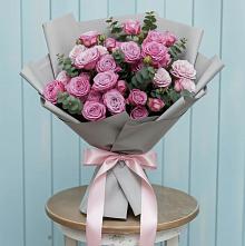 Букет цветов из:  Розы #REPLACE_PRED# Поселок дома отдыха Озера